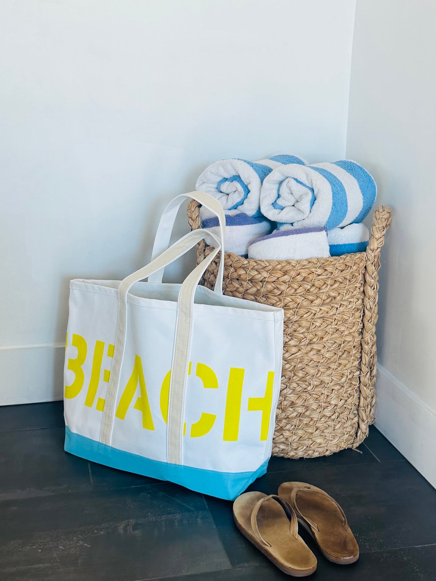 PREORDER Beach+Pool
